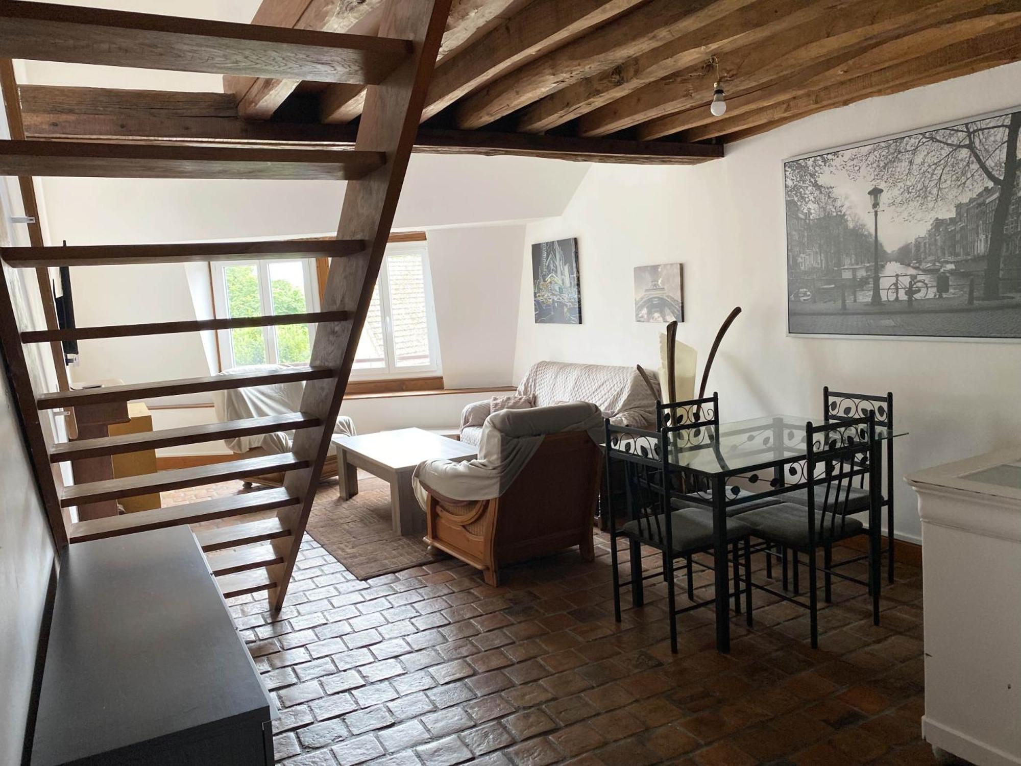 Appartement Tout Confort En Centre-Ville Cosne-sur-Loire Exterior foto